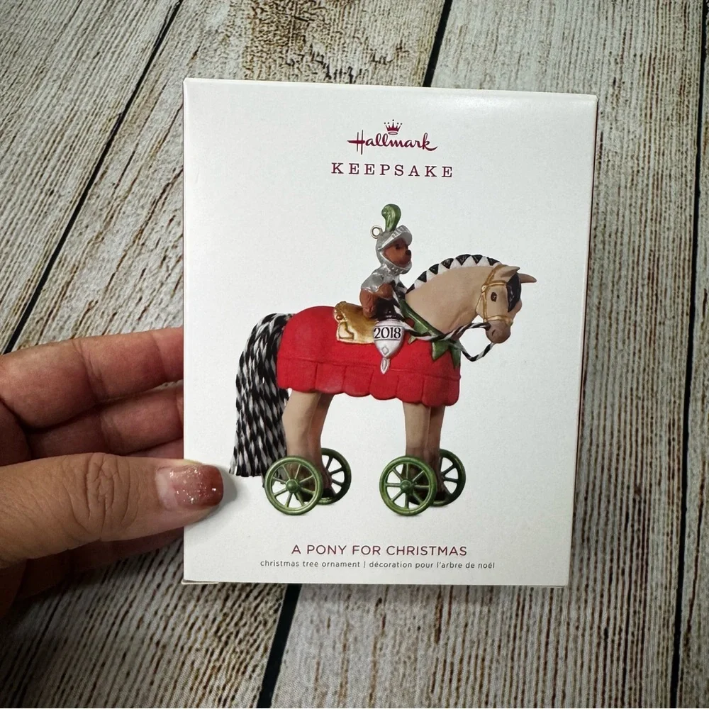 Pre-Loved Hallmark Keepsake Ornament 2018 A Pony for Christmas EUC